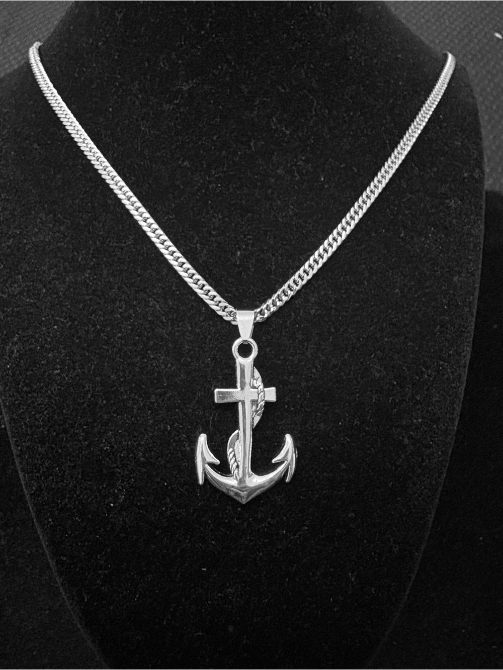Men’s Anchor Pendant Necklace
